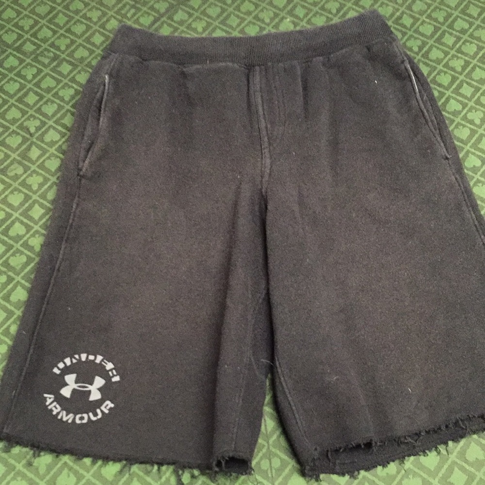 Under armor boys sweat shorts size large